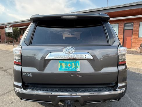 Used 2018 Toyota 4Runner Limited AWD/4WD image 10