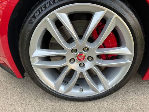 Used 2015 Jaguar F-TYPE S RWD image 23