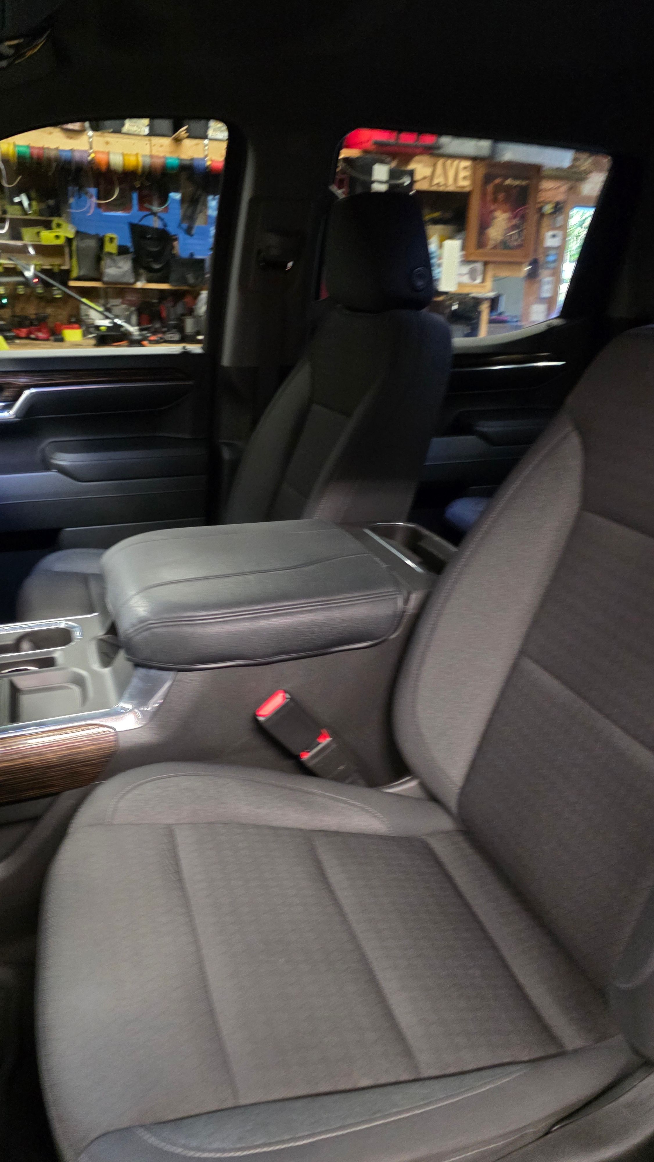 Used 2023 GMC Sierra 1500 Elevation w/ LPO, Elevation Black Package AWD/4WD image 18