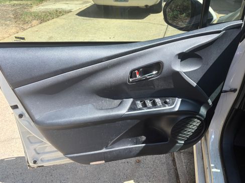 Used 2016 Toyota Prius Two FWD image 28