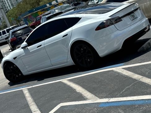 Used 2021 Tesla Model S Plaid image 6