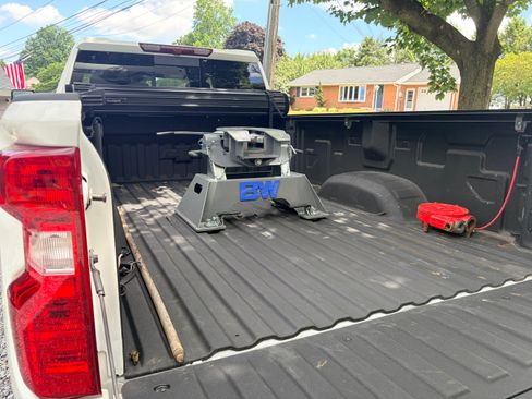 Used 2025 Chevrolet Silverado 3500 LT w/ All Star Edition AWD/4WD image 4
