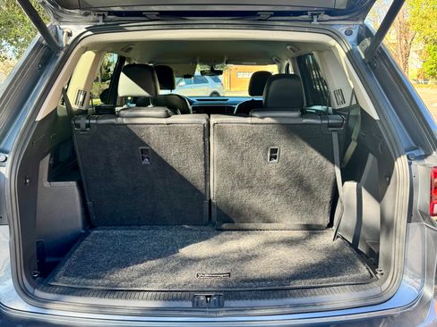 Used 2021 Volkswagen Atlas SE image 14