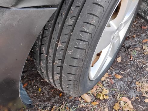 Used 2013 Hyundai Elantra GLS image 12