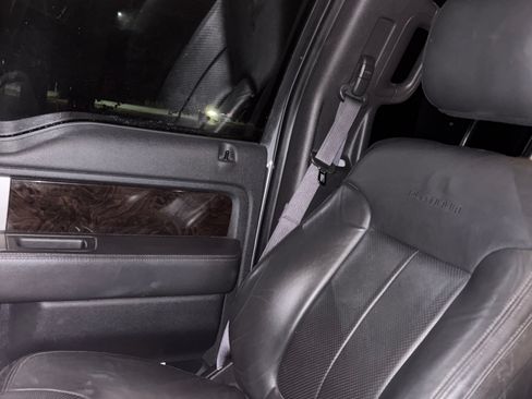 Used 2014 Ford F150 Platinum image 14