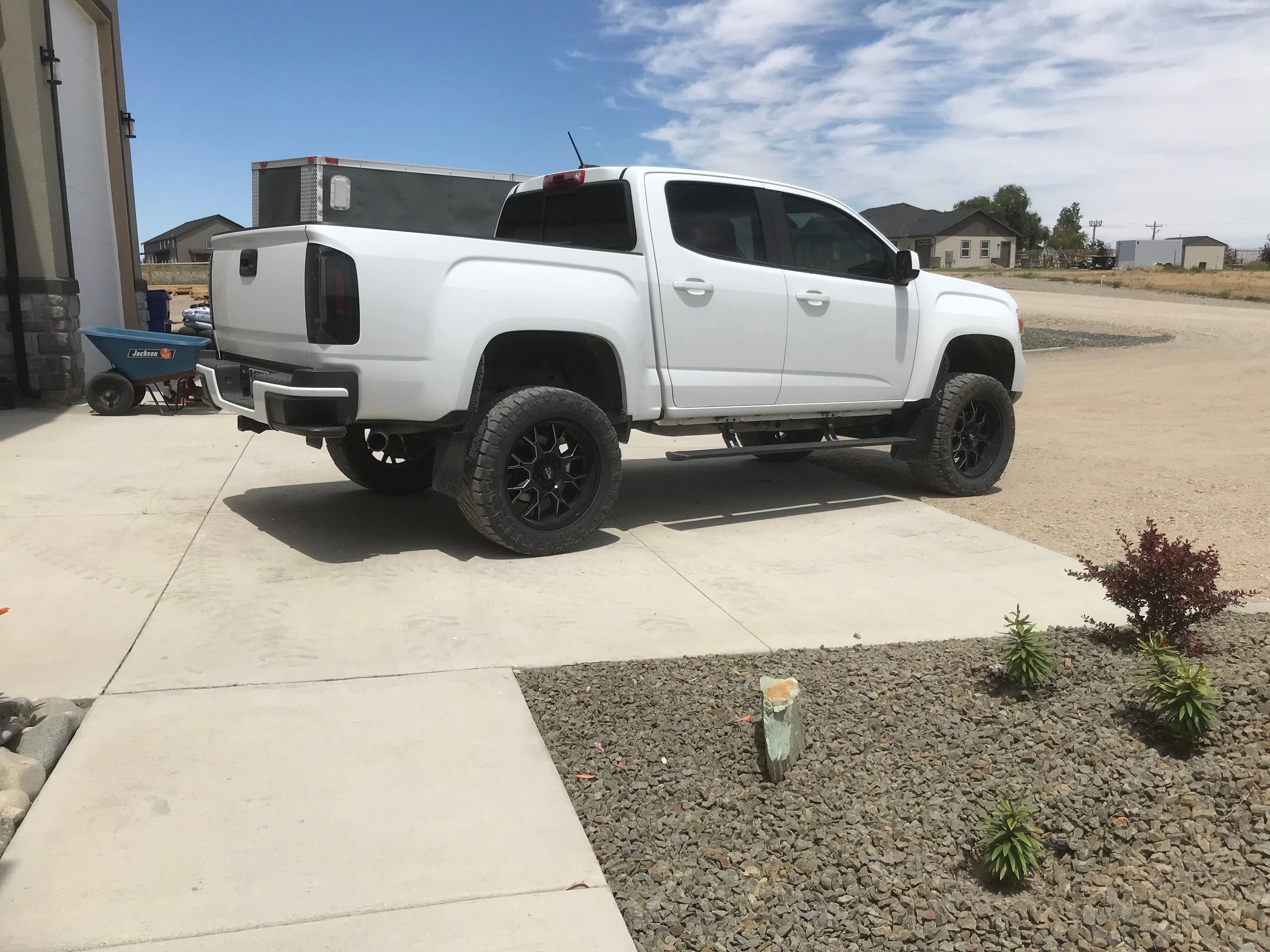 Used 2022 GMC Canyon Elevation w/ Elevation Premium Package AWD/4WD image 4