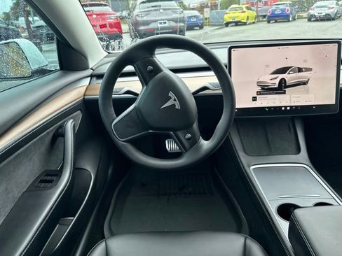 Used 2023 Tesla Model 3 Standard Range image 12