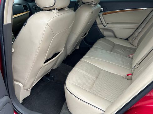 Used 2012 Lincoln MKZ FWD image 26