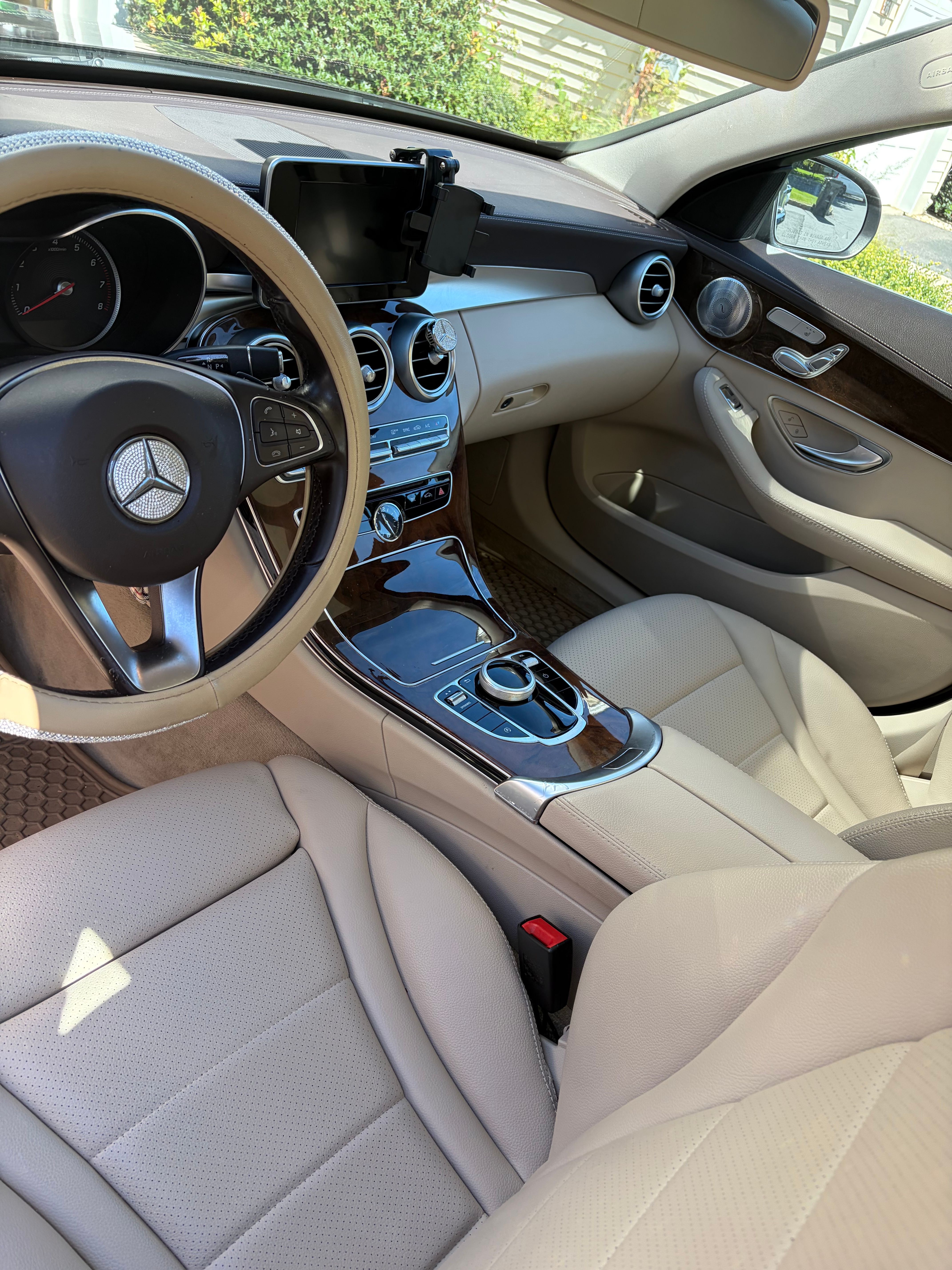 Used 2017 Mercedes-Benz C 300 4MATIC Sedan image 11