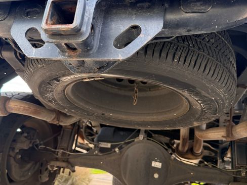 Used 2018 Toyota Tundra SR5 w/ SR5 Upgrade Package image 27