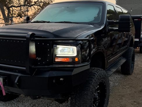 Used 2003 Ford Excursion Limited image 8