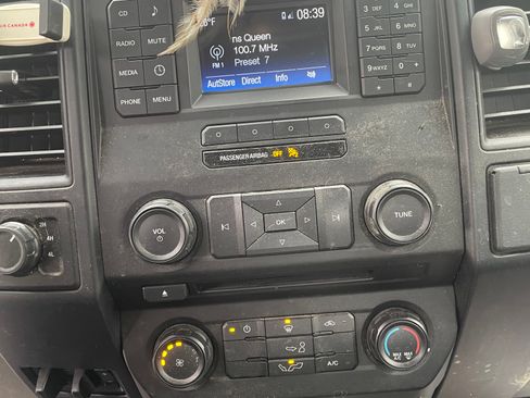 Used 2016 Ford F150 XL w/ Equipment Group 101A Mid image 4