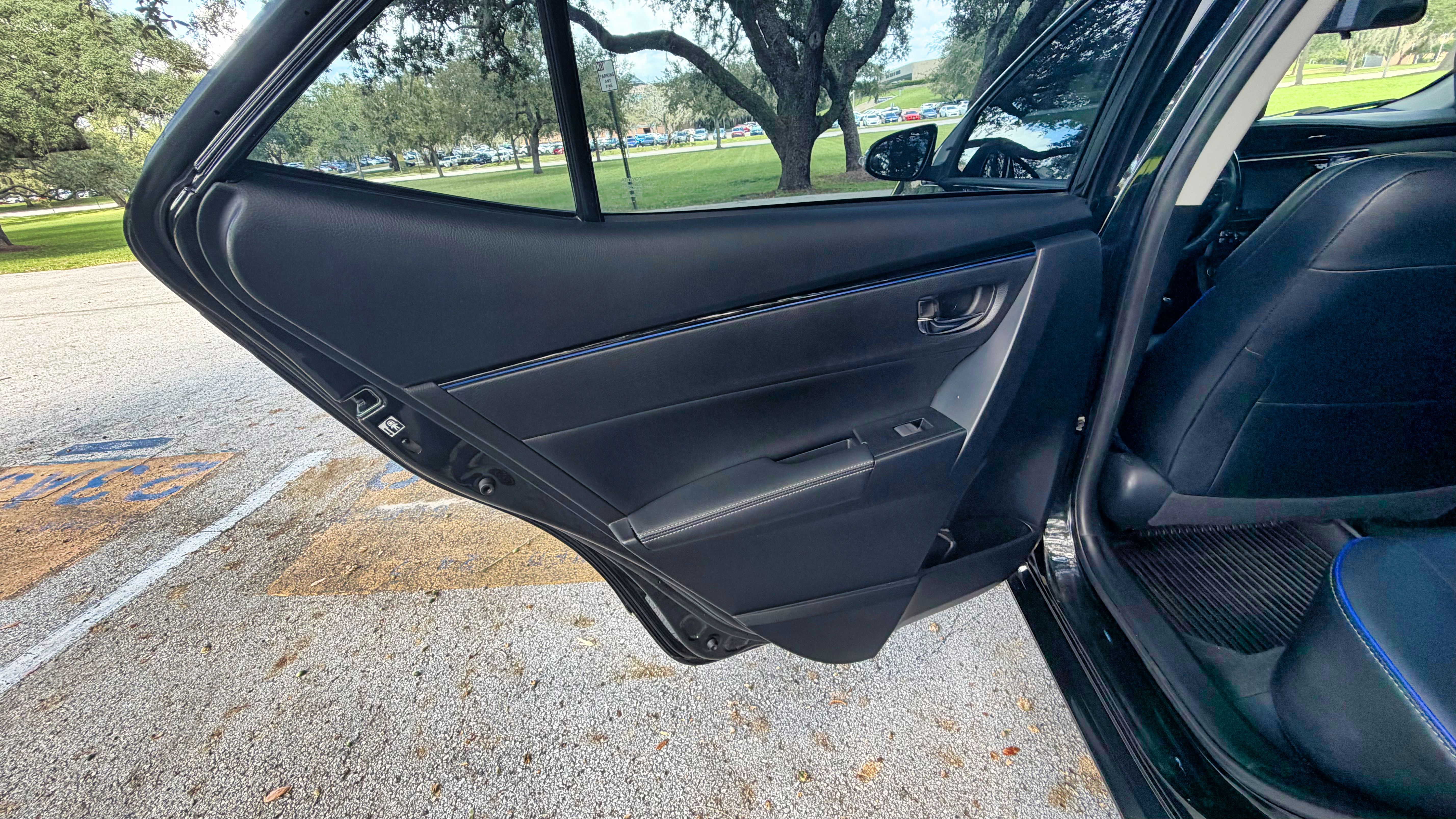Used 2017 Toyota Corolla XSE w/ Carpet Mat Package (TMS) FWD image 9