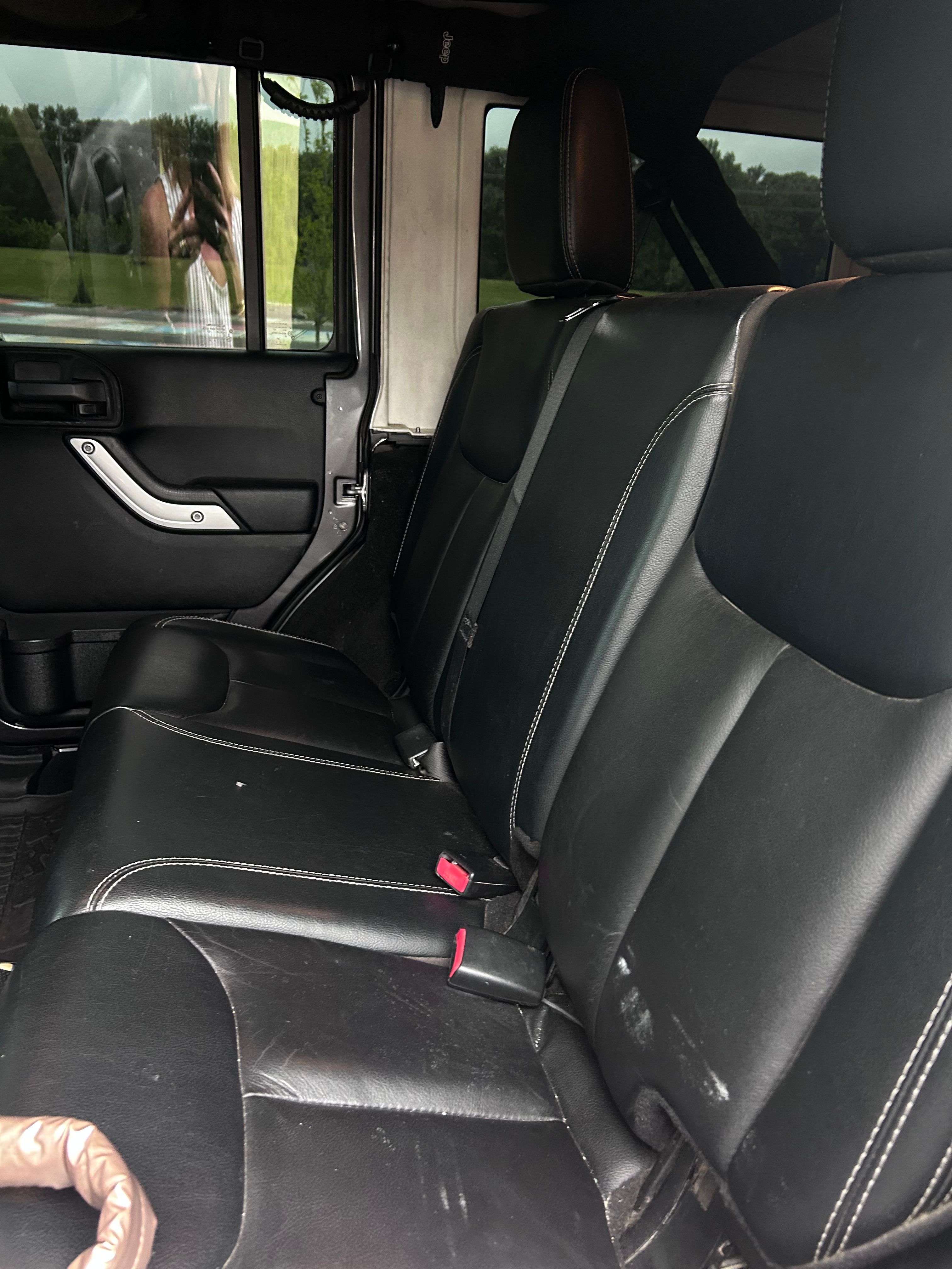 Used 2014 Jeep Wrangler Unlimited Rubicon AWD/4WD image 14