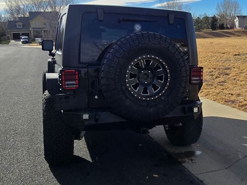 Used 2013 Jeep Wrangler Unlimited Rubicon w/ Connectivity Group image 4