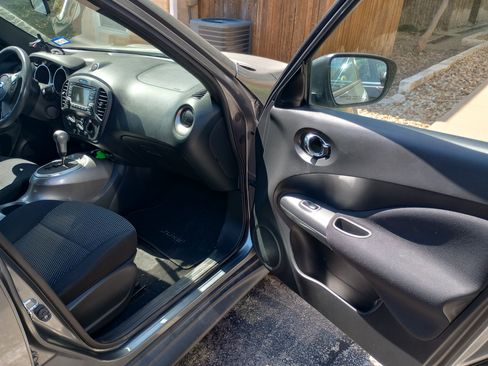 Used 2016 Nissan Juke S image 6