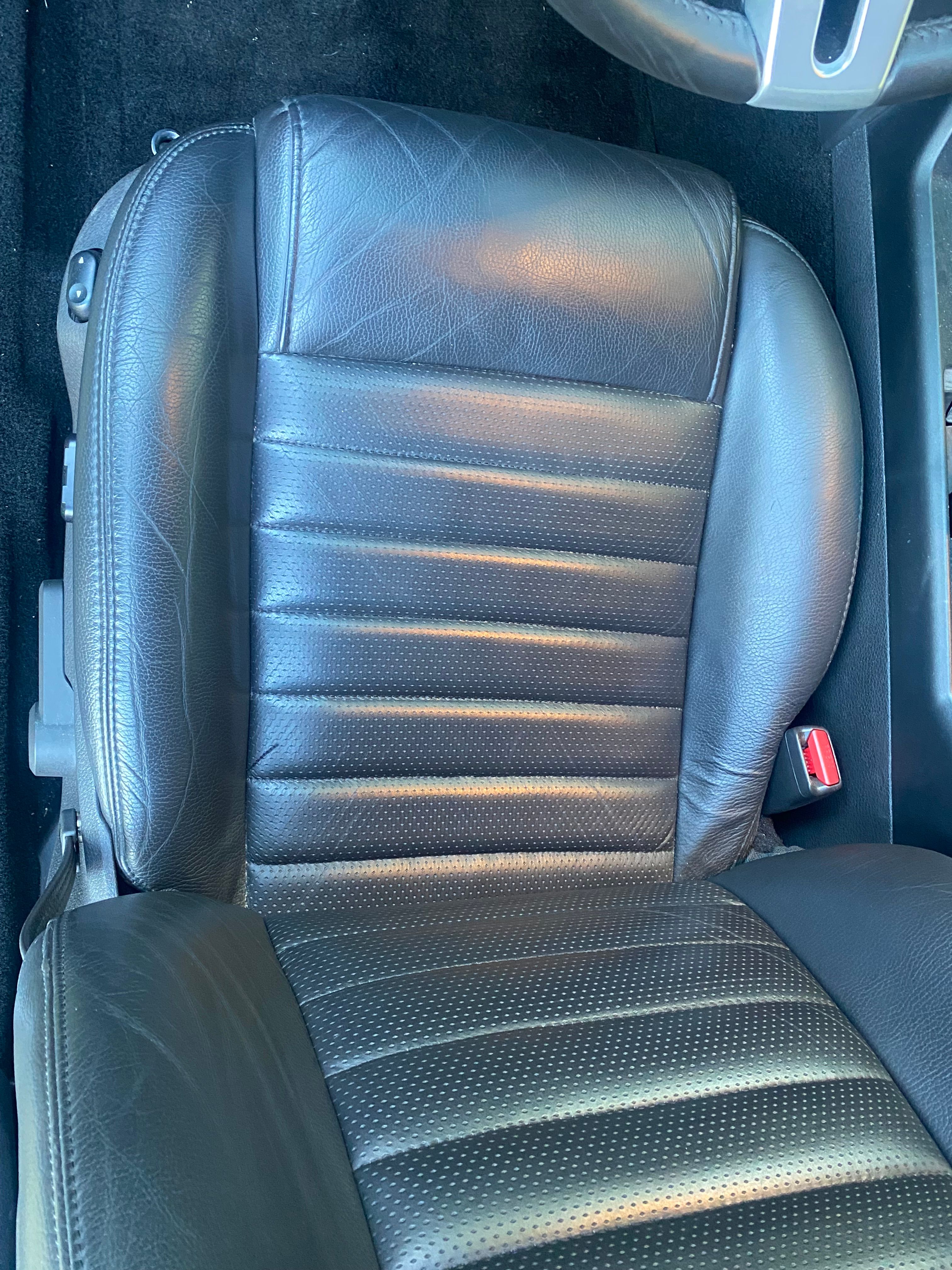 Used 2005 Ford Mustang GT RWD image 13