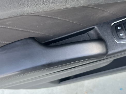 Used 2020 Dodge Charger R/T w/ Blacktop Package image 13