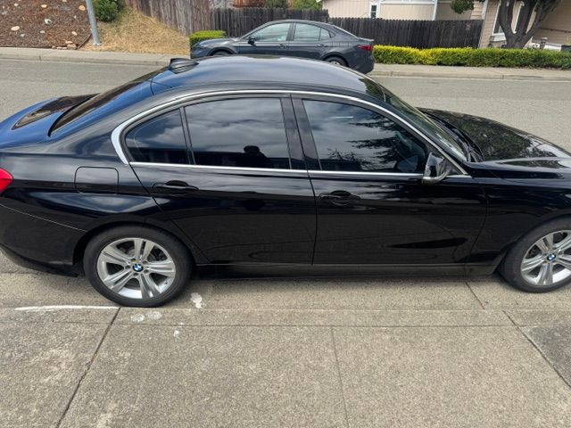 Used 2017 BMW 330i Sedan RWD image 9