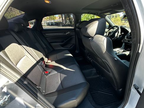 Used 2021 Honda Accord Sport image 12