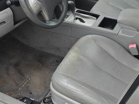 Used 2007 Toyota Camry Hybrid image 8