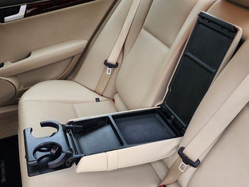 Used 2013 Mercedes-Benz C 300 C 300 4MATIC Sport Sedan 4D image 20