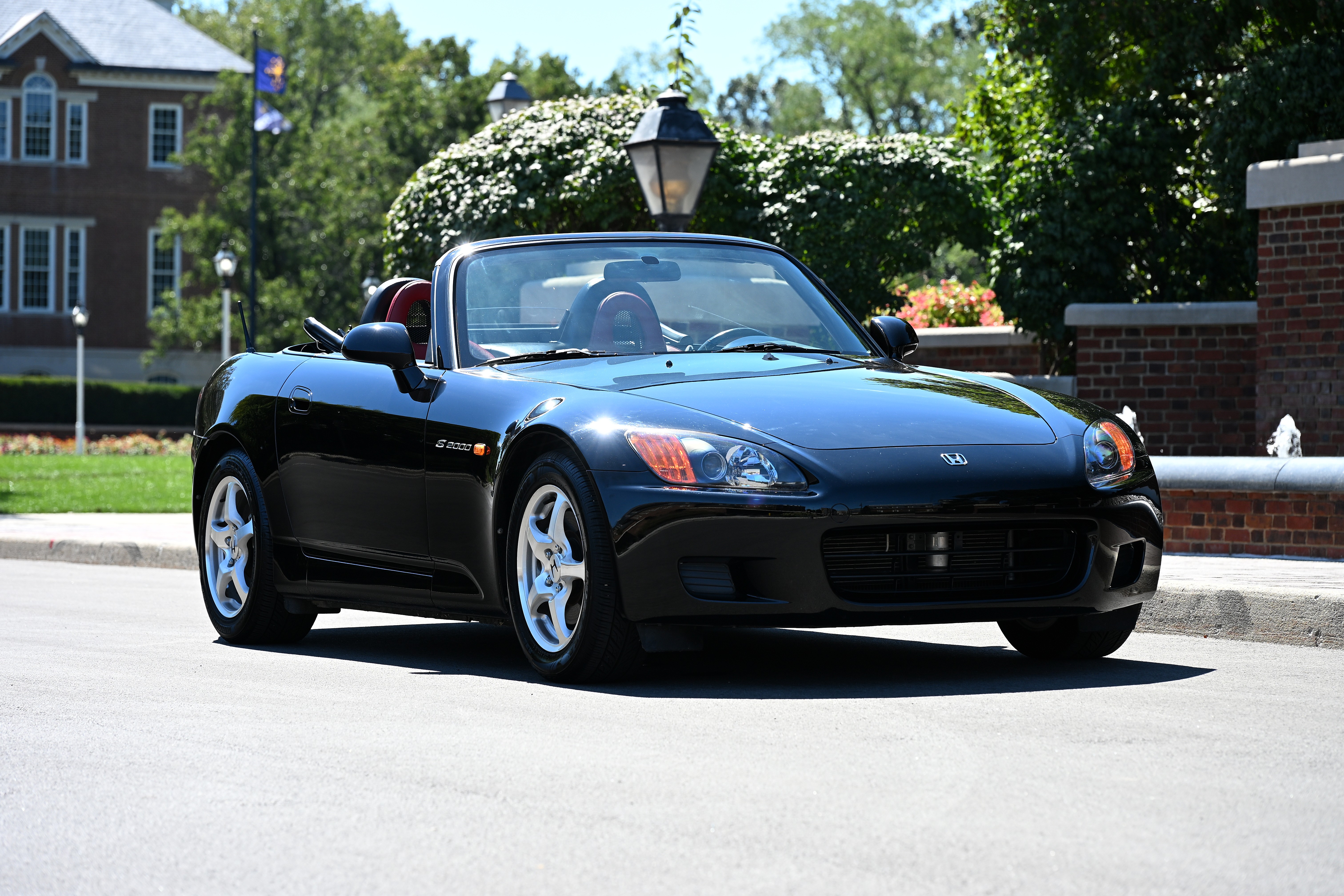 Used 2001 Honda S2000 image 8