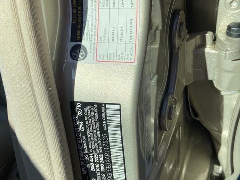 Used 2010 Mercedes-Benz C 300 Sedan image 27