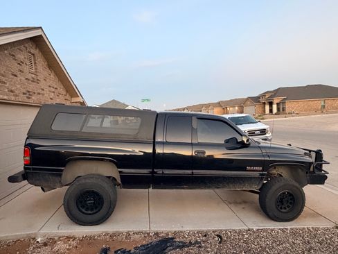 Used 1999 Dodge Ram 2500 Truck 4x4 Quad Cab image 10