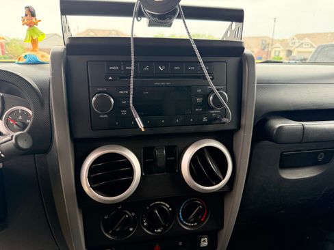 Used 2009 Jeep Wrangler Sahara w/ Trailer Tow Group image 22