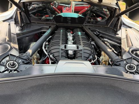 Used 2024 Chevrolet Corvette Z06 w/ Z07 Performance Package image 8