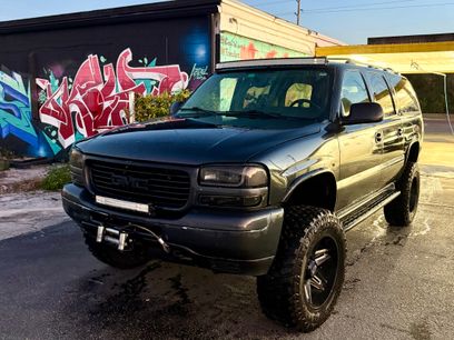 Used 2005 GMC Yukon XL 2500 SLT w/ SLT Preferred Equipment Group