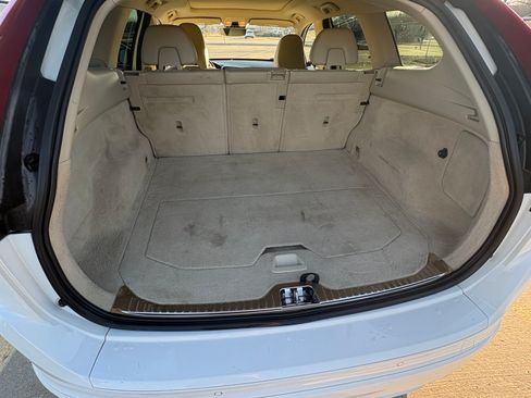 Used 2015 Volvo XC60 T5 w/ Proximity Package image 11