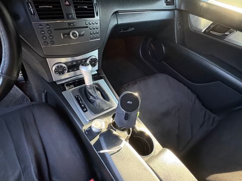 Used 2010 Mercedes-Benz C 300 C 300 Sport Sedan 4D image 10