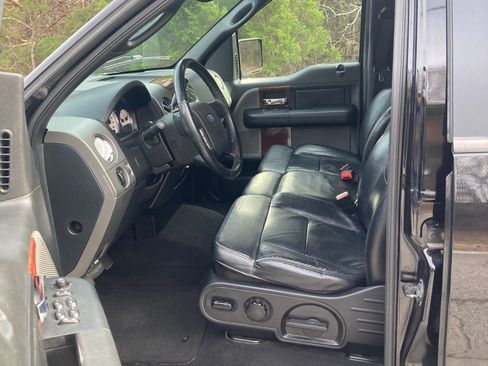 Used 2005 Ford F150 Lariat image 9