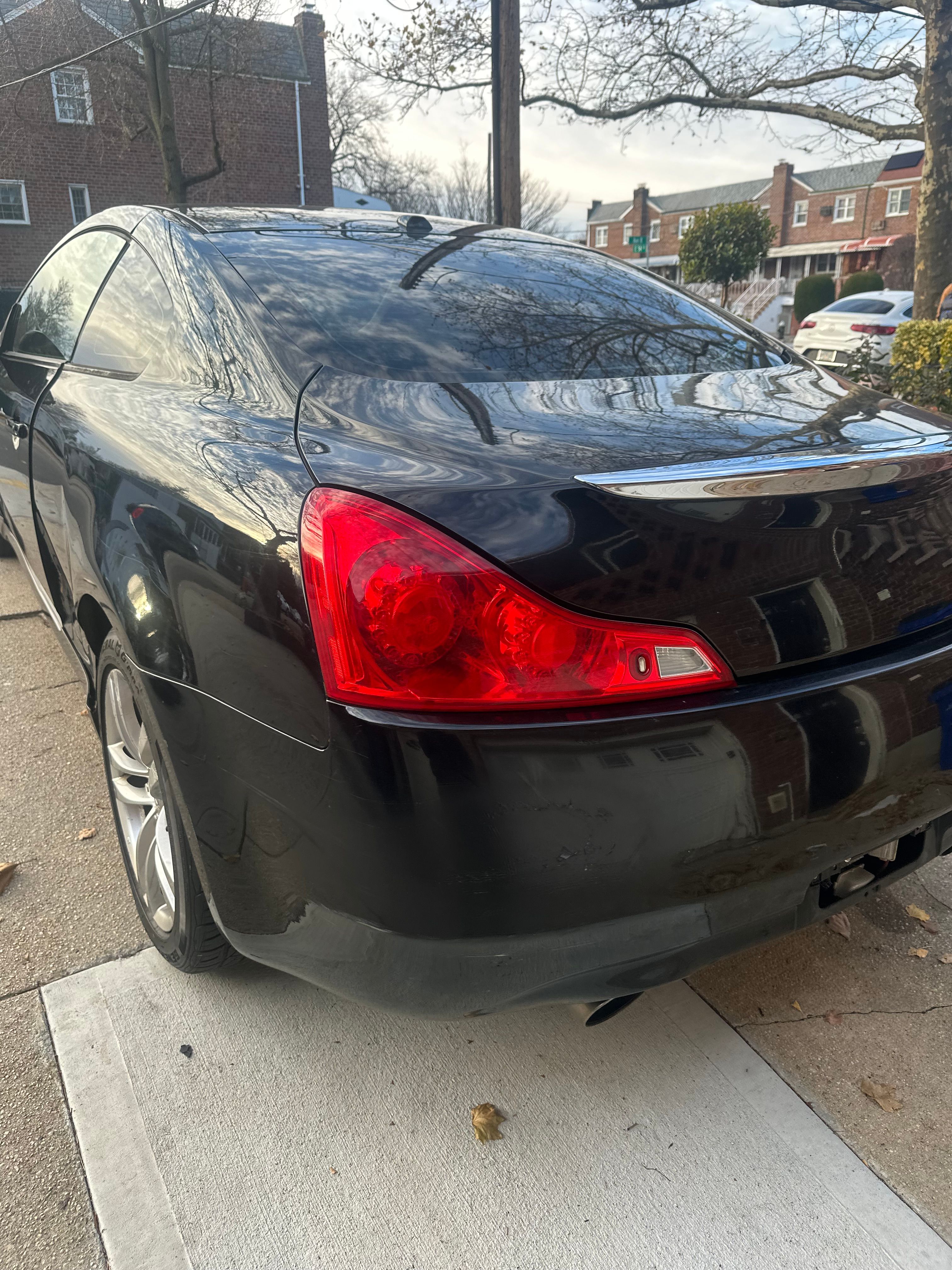 Used 2009 INFINITI G37 x Coupe w/ Premium Pkg AWD/4WD image 6