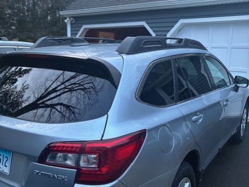 Used 2018 Subaru Outback 2.5i Premium image 5