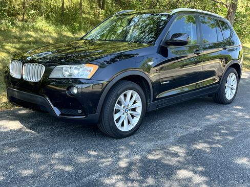 Used 2013 BMW X3 xDrive28i AWD/4WD image 2