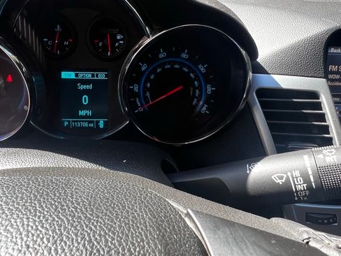 Used 2015 Chevrolet Cruze Diesel w/ Enhanced Safety Package FWD image 13