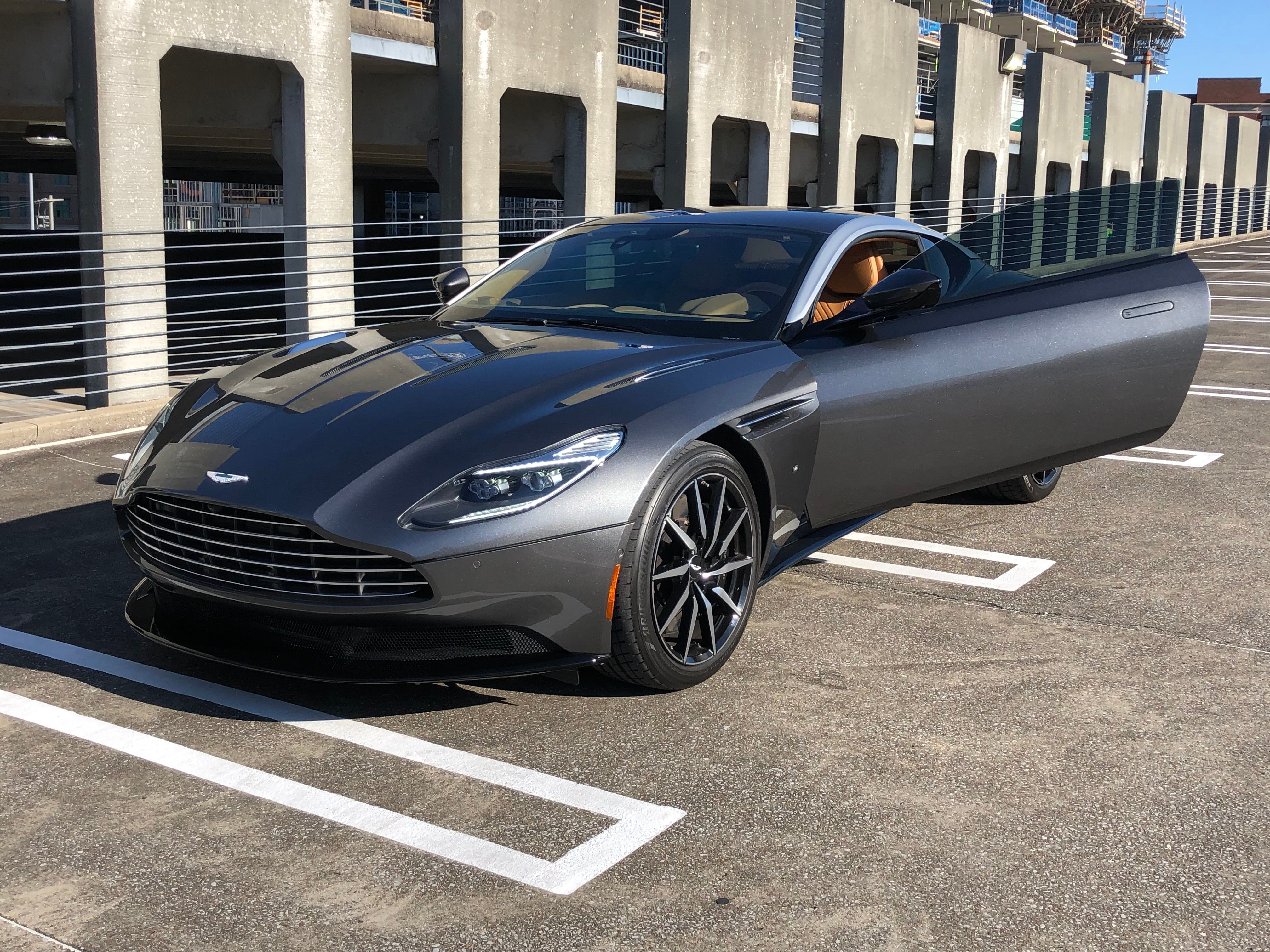 Used 2017 Aston Martin DB11 V12 RWD image 25