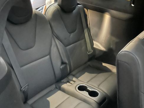 Used 2022 Tesla Model X image 14