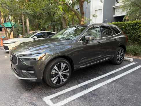 Used 2022 Volvo XC60 B5 Inscription w/ Advanced Package FWD image 24