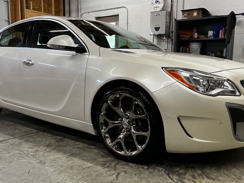 Used 2014 Buick Regal GS w/ Driver Confidence Package #2 AWD/4WD image 4