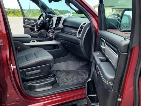 Used 2022 RAM 1500 Big Horn AWD/4WD image 12