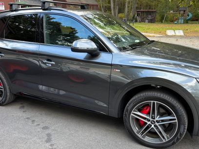 Used 2024 Audi Q5 e Premium Plus