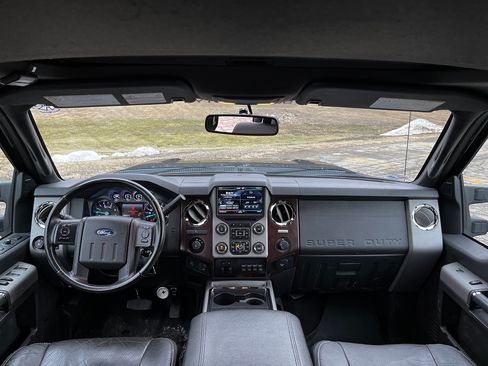 Used 2016 Ford F250 Lariat w/ Lariat Ultimate Package image 19