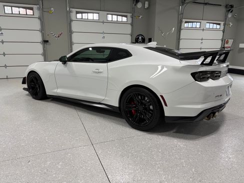 Used 2023 Chevrolet Camaro ZL1 image 4
