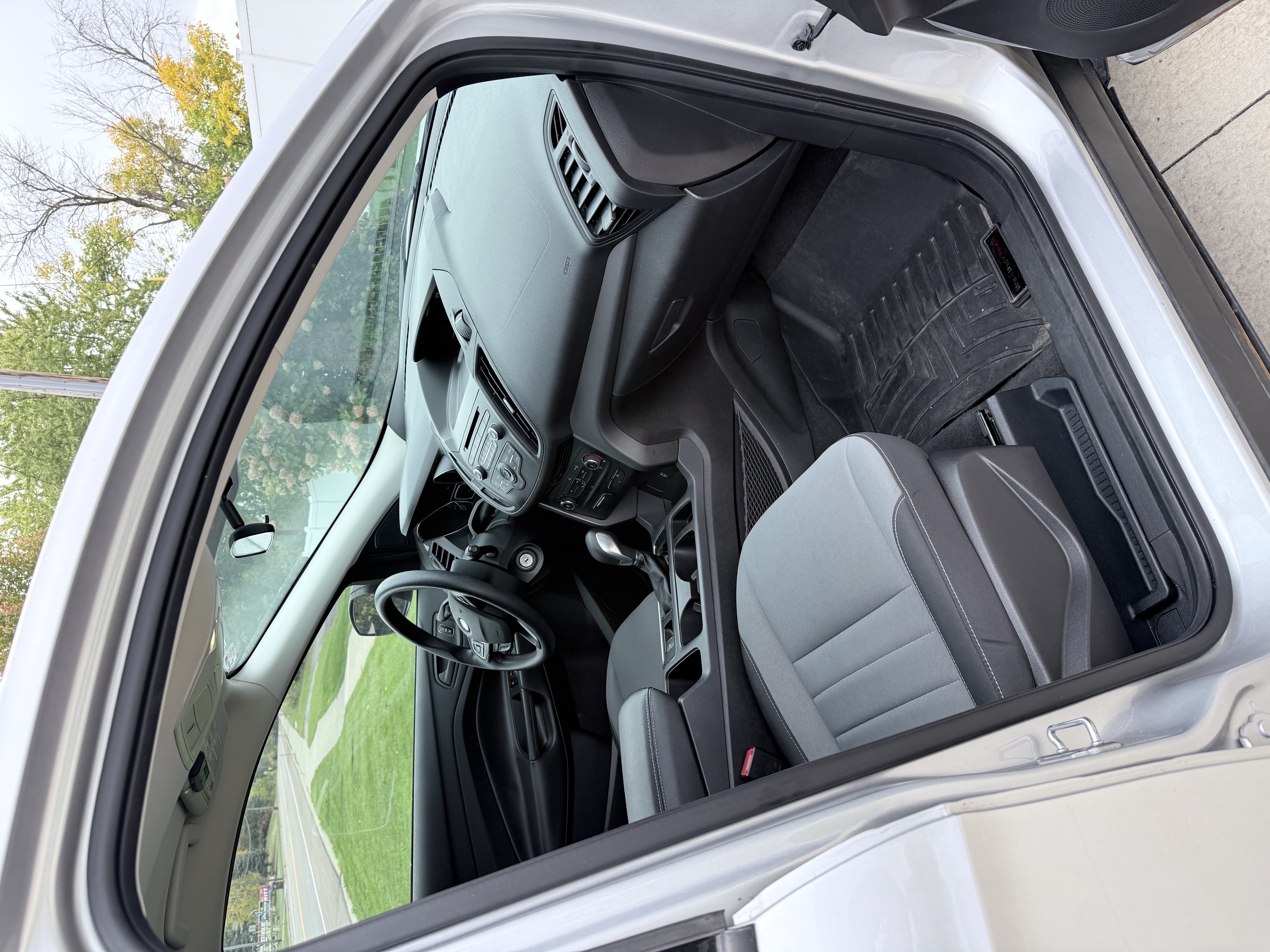 Used 2017 Ford Escape S FWD image 18