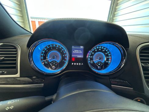 Used 2011 Chrysler 300 C AWD/4WD image 14