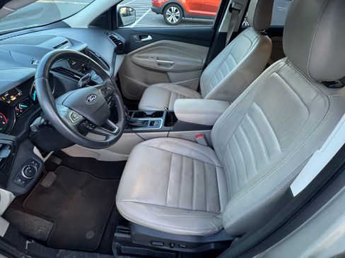 Used 2018 Ford Escape SEL FWD image 9